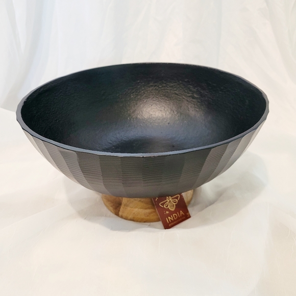 Table Decor - Picture 2 of 8